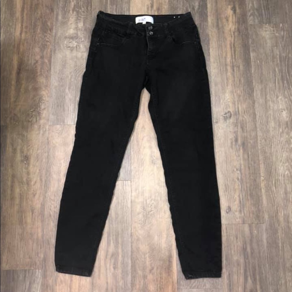 Women’s black jeans